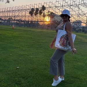 Meet your Posher, Ana